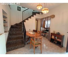 Casa rural independiente con piscina privada y olivos