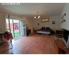 Casa rural independiente con piscina privada y olivos