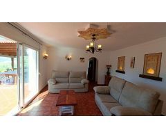 Casa de campo independiente de 5 dormitorios con piscina y fantásticas vistas