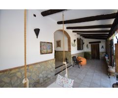 PRECIOSA CASA DE CAMPO CON MUCHO ENCANTO Y MUCHAS POSIBILIDADES...
