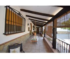 PRECIOSA CASA DE CAMPO CON MUCHO ENCANTO Y MUCHAS POSIBILIDADES...