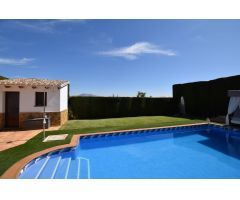 PRECIOSA CASA DE CAMPO CON MUCHO ENCANTO Y MUCHAS POSIBILIDADES...