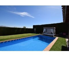 PRECIOSA CASA DE CAMPO CON MUCHO ENCANTO Y MUCHAS POSIBILIDADES...