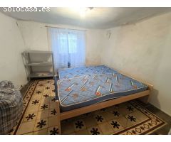 Casa adosada para reformar con terraza y fantásticas vistas