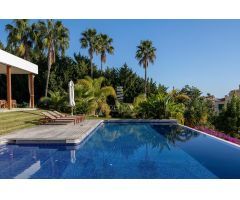 LUJOSA VILLA CON IMPRESIONANTES VISTAS AL MEDITERRÁNEO