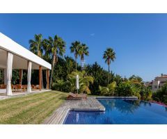 LUJOSA VILLA CON IMPRESIONANTES VISTAS AL MEDITERRÁNEO