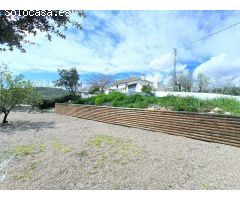 Típico cortijo andaluz reformado con encanto, con psiciina y estupendas vistas