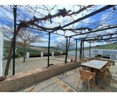 Típico cortijo andaluz reformado con encanto, con psiciina y estupendas vistas