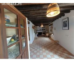 Típico cortijo andaluz reformado con encanto, con psiciina y estupendas vistas