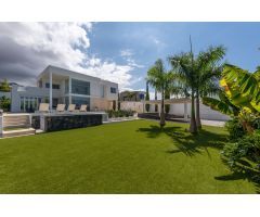 Villa de Lujo en Venta en Playa Paraiso, Santa Cruz de Tenerife