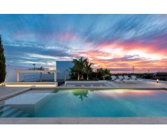 Villa de Lujo en Venta en Playa Paraiso, Santa Cruz de Tenerife