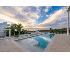Villa de Lujo en Venta en Playa Paraiso, Santa Cruz de Tenerife