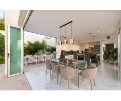 Villa de Lujo en Venta en Playa Paraiso, Santa Cruz de Tenerife