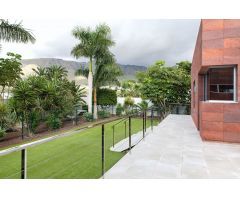 Villa de Lujo en Venta en La Caleta-Guardia, Santa Cruz de Tenerife