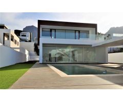 Villa de Lujo en Venta en Fañabé, Santa Cruz de Tenerife
