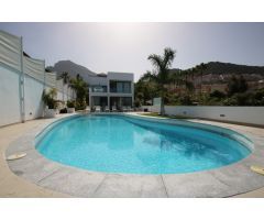 Villa de Lujo en Venta en Fañabé, Santa Cruz de Tenerife
