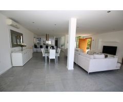Villa de Lujo en Venta en Fañabé, Santa Cruz de Tenerife