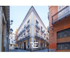 ¡INVERSORES! ¡EDIFICIO COMPLETO DE 4 PLANTAS DE ÉPOCA (1815) -MDCCCXV!