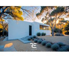MAGNIFICA CASA CON TERRENO EN EL ENTORNO NATURAL DE LA PLANA !!