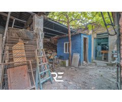 ¡GRAN CASA ADOSADA PARA REHABILITAR!