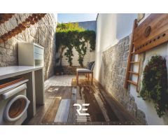 CASA DE PUEBLO CON PATIO INTERIOR Y ENCANTO HISTÓRICO – CHIVA!