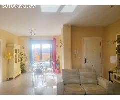 ÁTICO EXCLUSIVO CON VISTAS, TERRAZAS, PISCINA Y GARAJE – A 250 M DE LA PLAYA