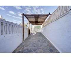 CHALET PAREADO