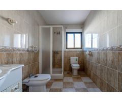 Casa en Venta en Cozvíjar: Tu Hogar en Plena Naturaleza