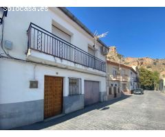 ¡CASA EN COLOMERA!