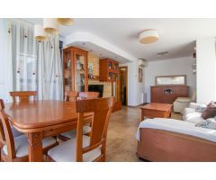 CASA PAREADA EN VENTA PAIPORTA