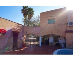 Finca rustica en Venta en Montbrió del Camp, Tarragona