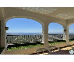 Chalet en Venta en Roses, Girona
