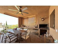 Chalet en Venta en Palau-saverdera, Girona