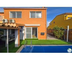 Chalet en Venta en Sant Pere Pescador, Girona