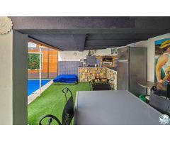 Chalet en Venta en Sant Pere Pescador, Girona