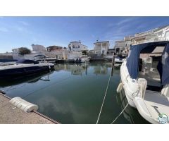 Chalet en Venta en Empuriabrava, Girona