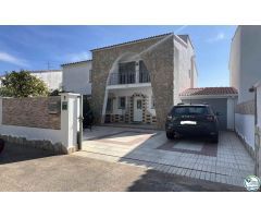 Chalet en Venta en Empuriabrava, Girona