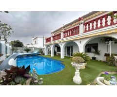 Chalet en Venta en Empuriabrava, Girona