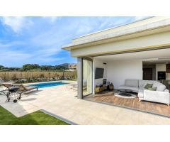 Chalet en Venta en Palau-saverdera, Girona