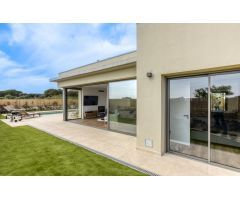 Chalet en Venta en Palau-saverdera, Girona