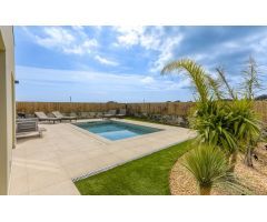 Chalet en Venta en Palau-saverdera, Girona