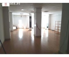 MONTIJO, ALQUILER LOCAL COMERCIAL 107 M2 + SOTANO DE 107 M2, ESCAPARATE AMPLIO Y LUMINOSO, ZONA PASO