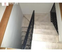 MONTIJO, ALQUILER LOCAL COMERCIAL 107 M2 + SOTANO DE 107 M2, ESCAPARATE AMPLIO Y LUMINOSO, ZONA PASO