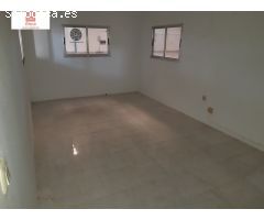 MONTIJO, ALQUILER NAVE INDUSTRIAL 1.000 M2 + 2.000 M2 PATIO, OFICINA Y BAÑOS