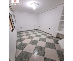 VENTA MONTIJO, PISO PLANTA BAJA, ACCESO INDEPENDIENTE, AMPLIO Y LUMINOSO, PERFECTO ESTADO