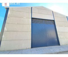 MONTIJO, POLIG INDUSTRIAL ALQUILER NAVE DIAFANA CON OFICINAS Y SERVICIOS TRES PUERTAS ALTAS Y ANCHAS