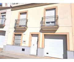 MONTIJO VENTA DUPLEX NUEVA, CON GARAJE, LUMINOSA, ZONA TRANQUILA