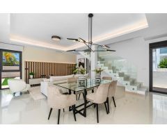Villa de Lujo en la urbanización Doña Pepa -Ciudad Quesada