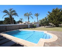 Villa en Cabo Roig.