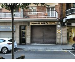 Local comercial en venta en calle Josep Miquel Quintana, 53 - Esplugues de Llobregat.